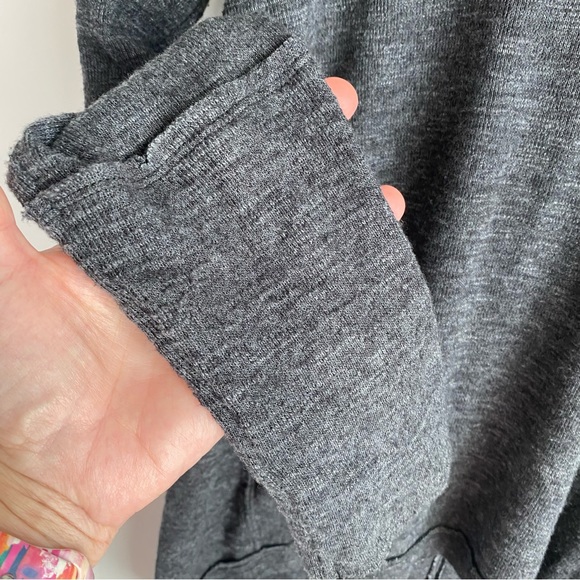 Free People Cocoon Cowl Neck Split Back Charcoal‎ Grey Turtleneck - Size Medium - Picture 11 of 12